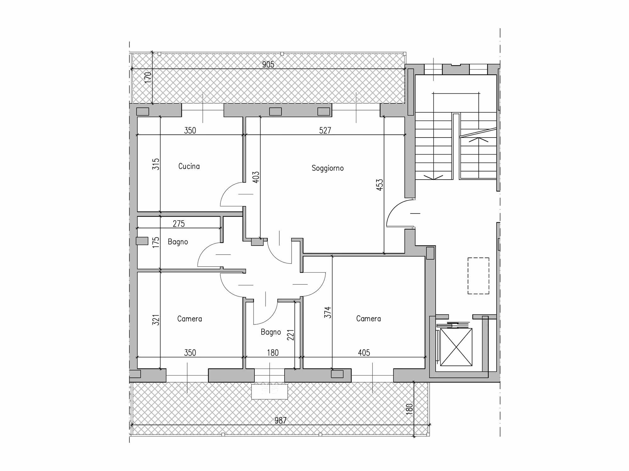 Pianta quotata dell'attico interno 18, in scala 1:100, con le misure delle stanze: 4 locali e 107 m² di superficie commerciale.